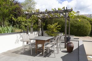 External Seating Area- click for photo gallery